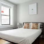 Bay Village Charm With 99 Walkscore With Short And Long Stays