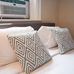 Lovely Fenway 1br In Historic Building Apartment *