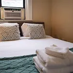 Lovely Fenway 1br In Historic Building Boston