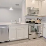 Luxury Loft Washer And Dryer Pet Friendly