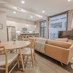Elegant 2 Bedroom Prime Location Apartment