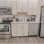 Financial District 1br Walk To Anything Apartment Boston