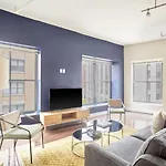Open Air 2br In Fidi Close To Everything