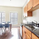 Open Air 2br In Fidi Close To Everything Apartment Boston