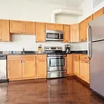 Open Air 2br In Fidi Close To Everything Apartment