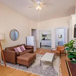 Cozy Back Bay 1 Bed 1 Bath