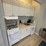 Spacious Studio Back Bay