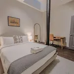 Chic Modern 2 Bed With Exposed Brick *