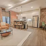 Chic Modern 2 Bed With Exposed Brick * Boston