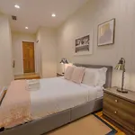 Classic 2bed 2bath W Patio In Back Bay *