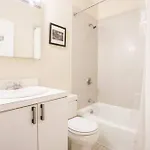 Perfect North End 2br 2ba Laundry Boston