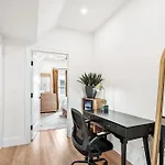 Forest Hill -boston Apartment