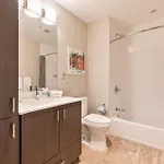 Luxury In Seaport With Gym Apartment *