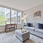 Luxury In Seaport With Gym