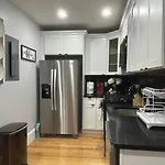 85b Brand New 3br, 2ba, Walk To Transit, Near Apartment