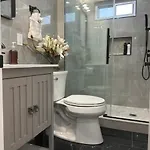 Apartment 85b Brand New 3br, 2ba, Walk To Transit, Near