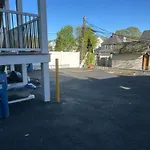 Apartment 85b Brand New 3br, 2ba, Walk To Transit, Near