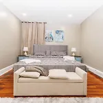 In-unit Laundry Your Family And Friends Space Apartment *