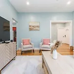 Stylish 3 Bedroom *