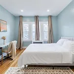 Stylish 3 Bedroom Apartment