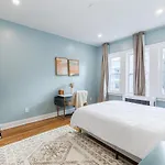Apartment Stylish 3 Bedroom *