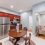 Stylish 3 Bedroom *