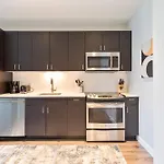 Luxury In Heart Of Seaport
