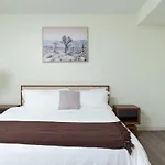 North End 2Br Condo W Pool & Gym