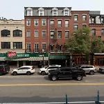 Luxury 2Br North End Retreat