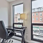 Apartment Chic North End Escape Near Waterfront