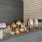 Cambria Downtown - Seaport Hotel Boston