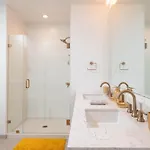 Back-bay Lux 2br With Rooftop And Parking Apartment *
