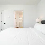 Back-bay Lux 2br With Rooftop And Parking Apartment