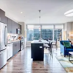 Apartment Luxury With Balcony In Seaport Boston