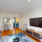 Bright 2br In Brookline Apartment Boston
