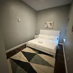 Apartment Roomy 4bed Loft Family Friendly
