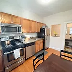 2 Bed, In Unit Laundry, Boston College, Balcony