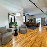 Open-Concept 2Br Loft In The Heart Of Back Bay