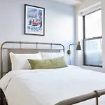 Delightful North End Apt 2Br 2Ba Laundry