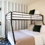 Apartment Classic Downtown Loft Style