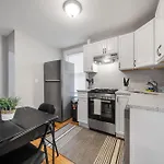 Southie Living By Seaport, Red Line, & Bars Apartment Boston