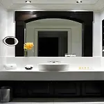 Fifteen Beacon Hotel 5*
