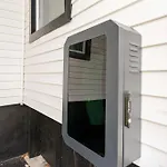 Modern East 2 Bed 2 Bath Boston