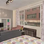 Cozy Studio Steps From Boston Common And Theaters