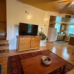 Beautiful 2-bedroom, 2-bath Townhouse Apartment Boston