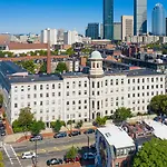 S End Loft W Pool Art Gallery Steps To T Bos-359