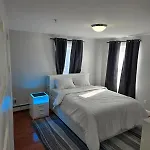 Cozy Nest Getaway Near Boston! Apartment