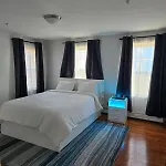 Cozy Nest Getaway Near Boston! * Boston