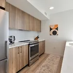 Private With Kitchen & Gym Apartment Boston