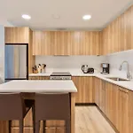 Luxury Private Apt Fenway